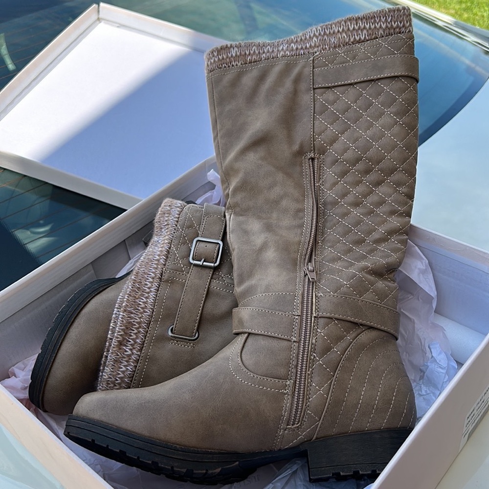 JUSTFAB boots, size 7 , color tan